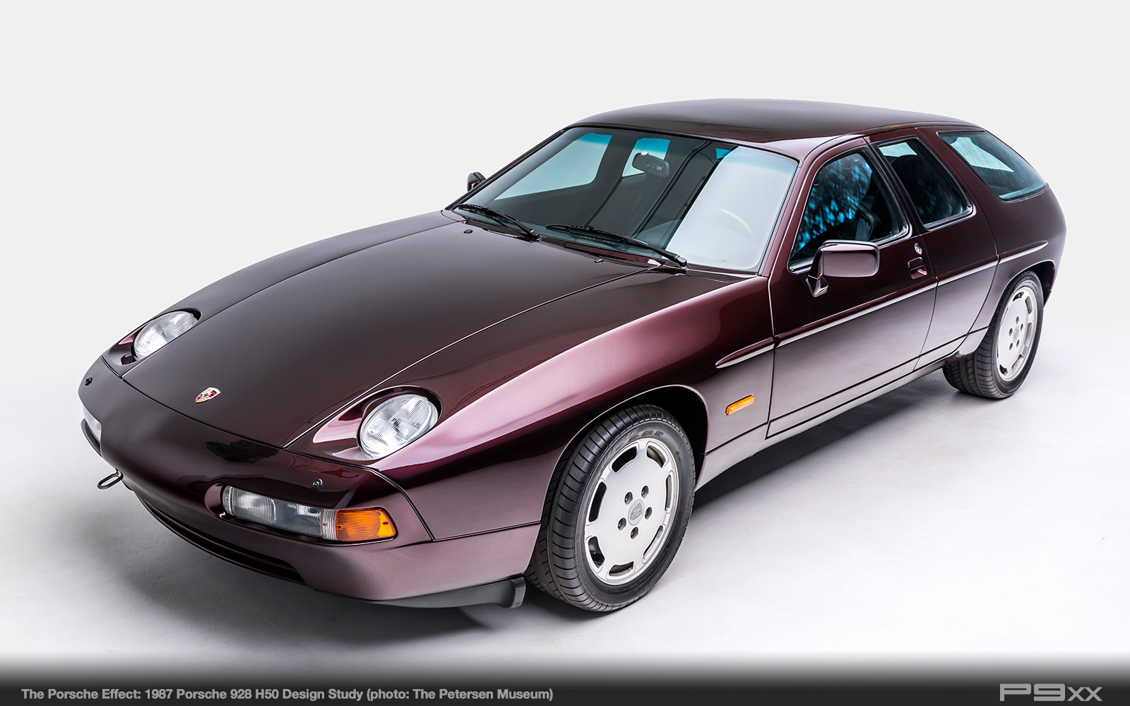 1987-928-H50--Petersen-Automotive-Museum-The-Porsche-Effect-454