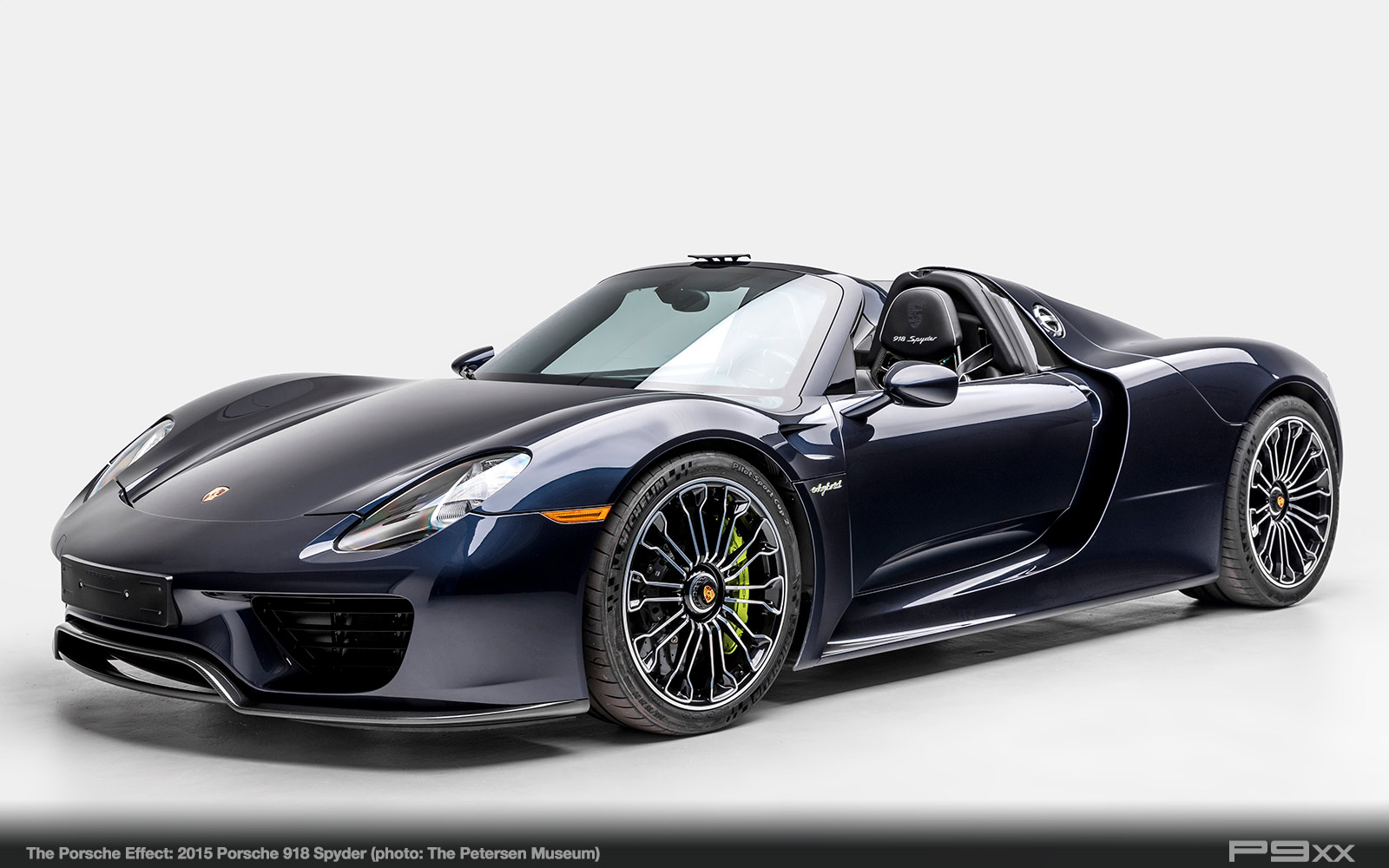 2015-918-Spyder-Petersen-Automotive-Museum-The-Porsche-Effect295