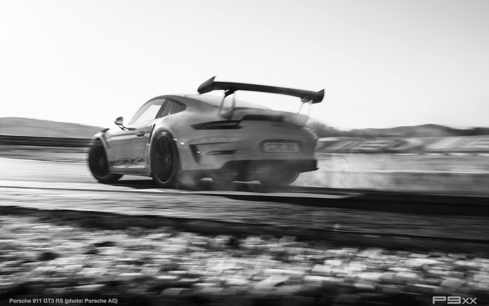 Porsche-991-2-911-GT3-RS-360