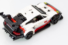 Lego Porsche 911 RSR (991.2) by Malte Dorowski