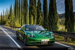 Porsche-Taycan-Turbo-386