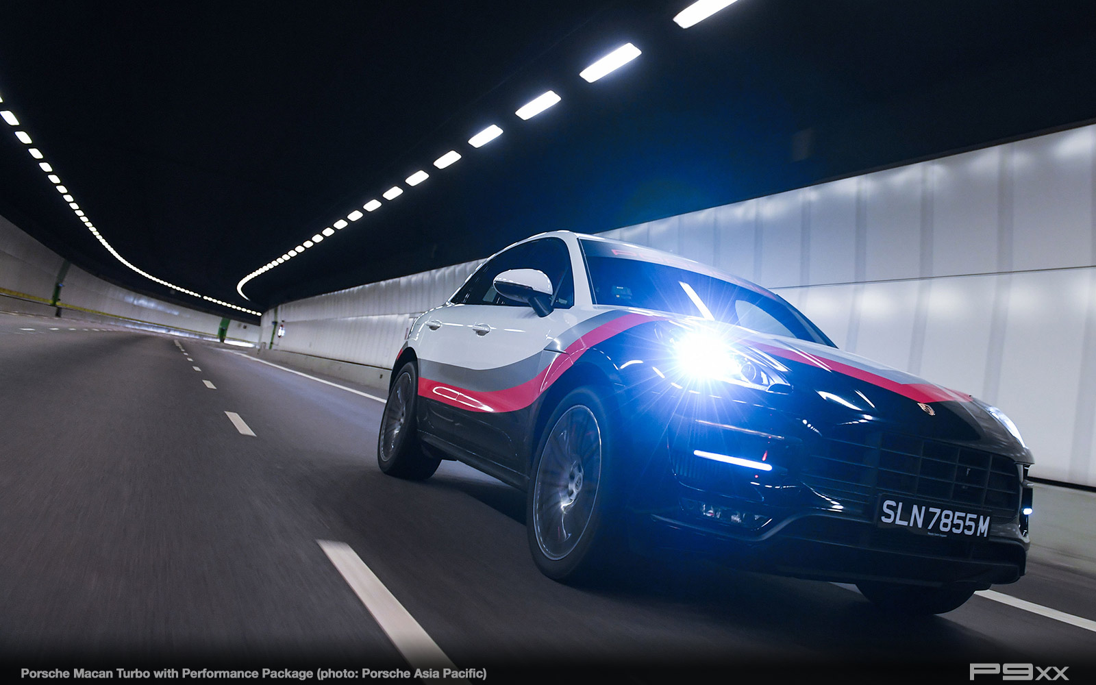 high_macan_turbo_with_performance_package_2017_porsche_ag-5