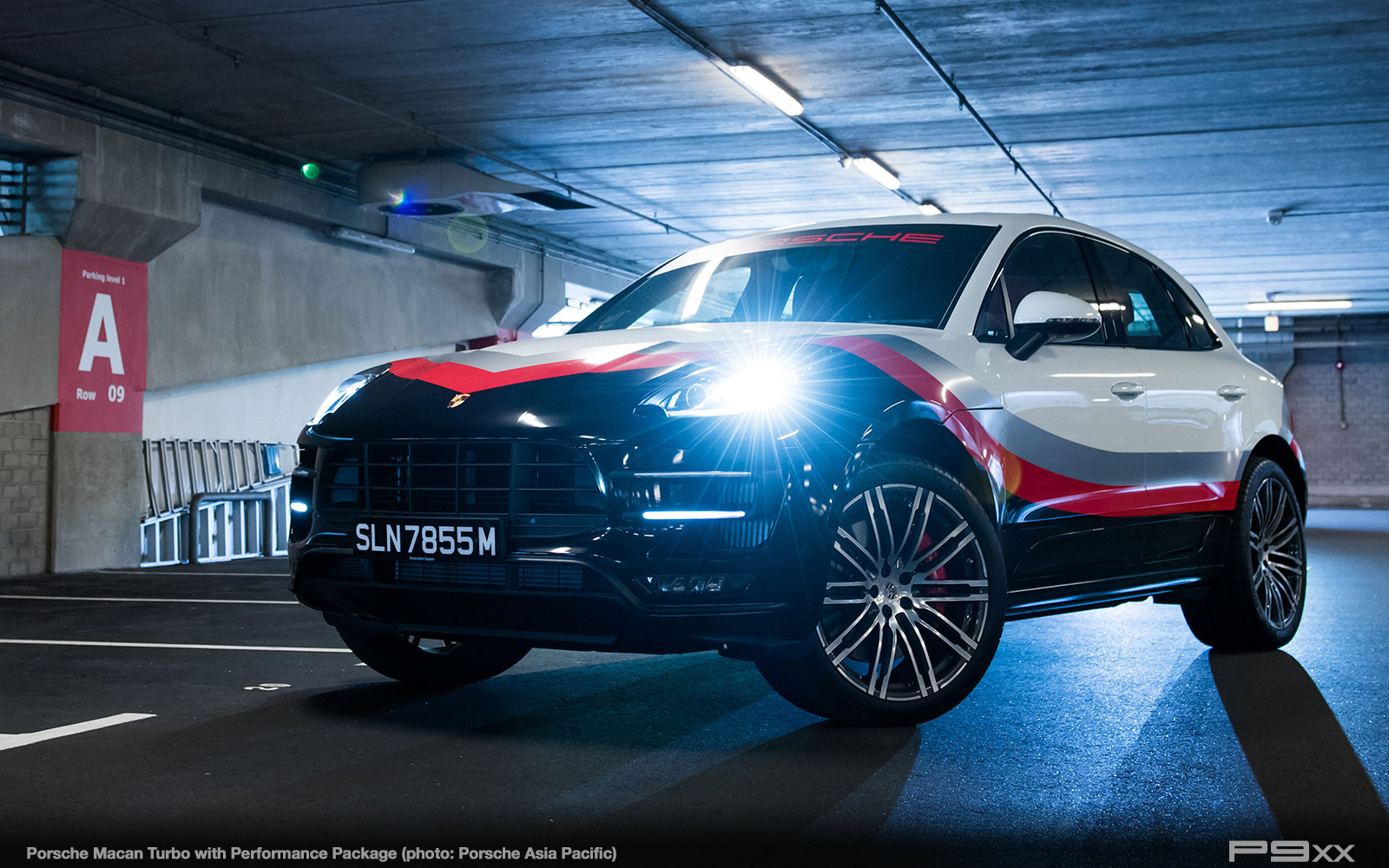 high_macan_turbo_with_performance_package_2017_porsche_ag