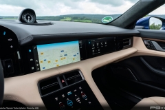 Porsche-Taycan-Turbo-321