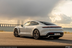 Porsche-Taycan-Turbo-325