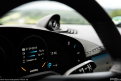 Porsche-Taycan-Turbo-351